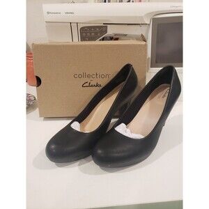 NIB Clarks Adriel Viola Black Leather Comfy Heels Size 9 New